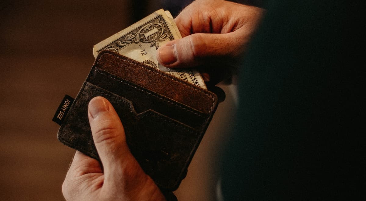 Toffee – How to Pay Off Debt When You're Living Paycheck to Paycheck